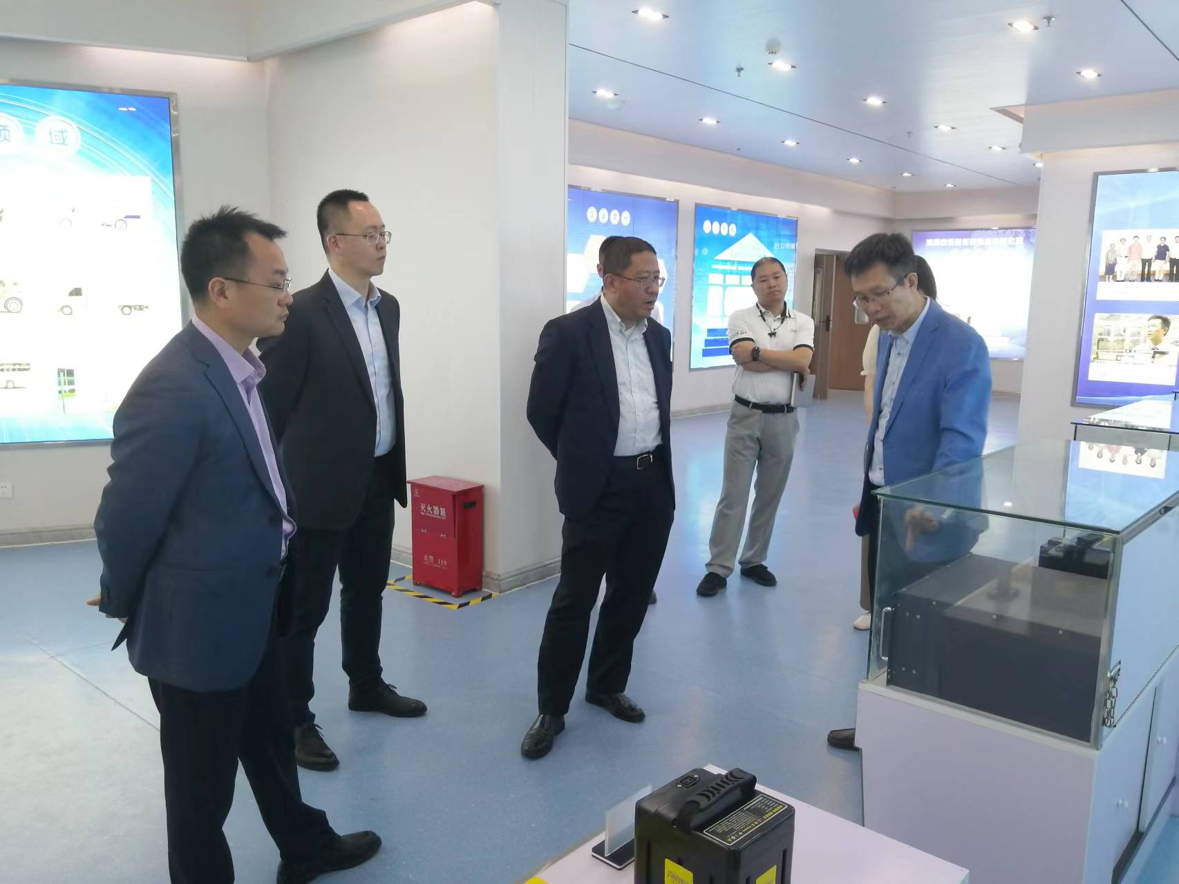 興業(yè)證券副總裁孔祥傑一(yī)行(xíng)莅臨克能(néng)新能(néng)源指導（2023年(nián)5月(yuè)25日(rì)）