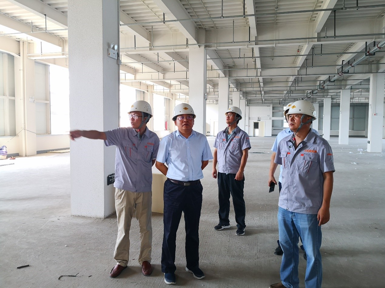 安陽縣委常委鄭法文(wén)視(shì)察克能(néng)新能(néng)源建設現(xiàn)場(chǎng)（2020年(nián)8月(yuè)18日(rì)）