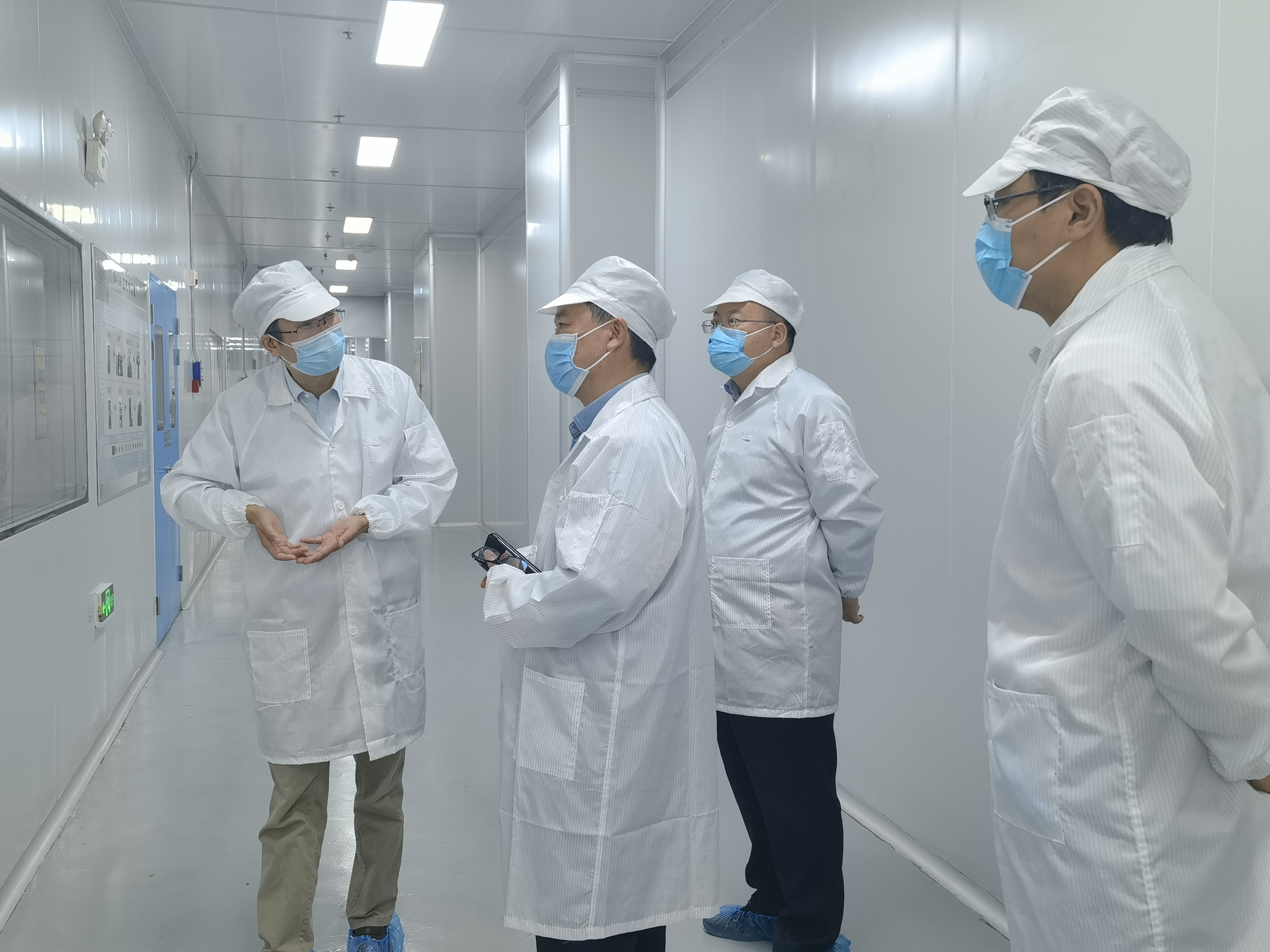 安陽縣委書(shū)記邢振東(dōng)到(dào)克能(néng)新能(néng)源調研（2022年(nián)5月(yuè)22日(rì)）