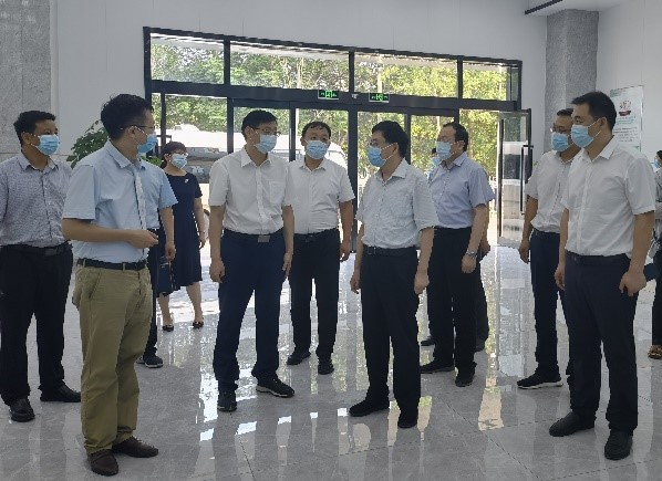 安陽市(shì)委常委、常務副市(shì)長(cháng)陳志(zhì)偉一(yī)行(xíng)到(dào)克能(néng)新能(néng)源調研（2021年(nián)8月(yuè)6日(rì)）