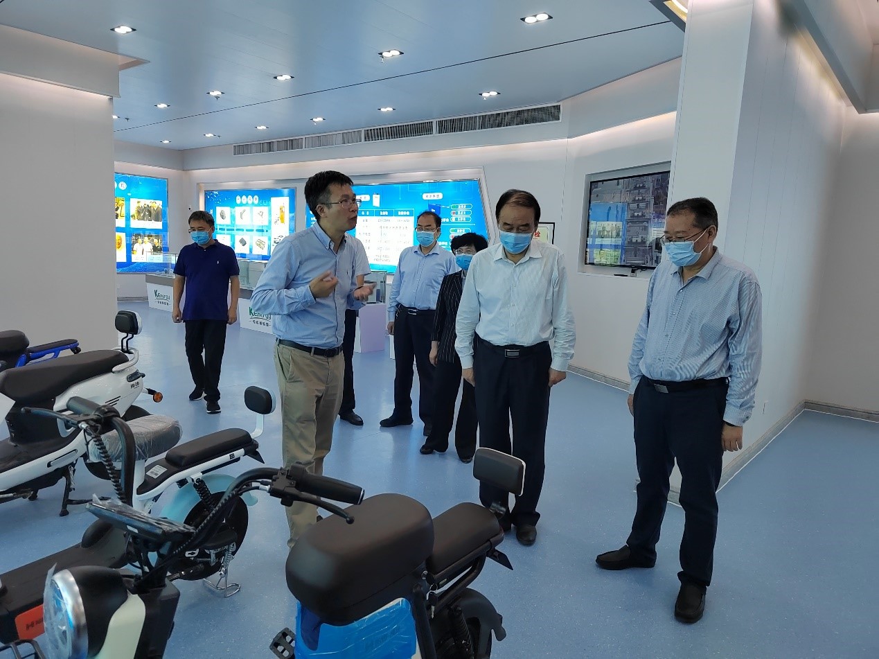 河(hé)南(nán)省人(rén)大(dà)常委會(huì)副主任徐濟超一(yī)行(xíng)莅臨克能(néng)調研（2021年(nián)9月(yuè)23日(rì)）