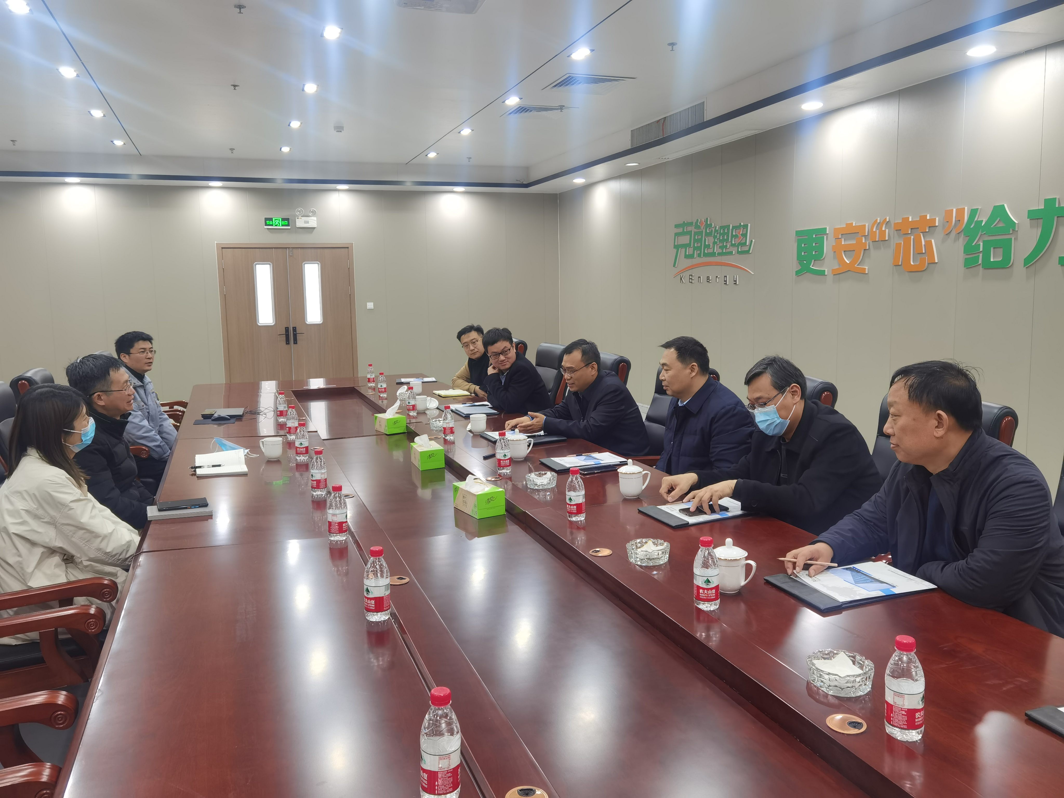 安陽市(shì)示範區(qū)管委會(huì)主任張志(zhì)紅(hóng)召集克能(néng)锂電(diàn)二期工(gōng)程項目推進會(huì)（2022年(nián)3月(yuè)23日(rì)）