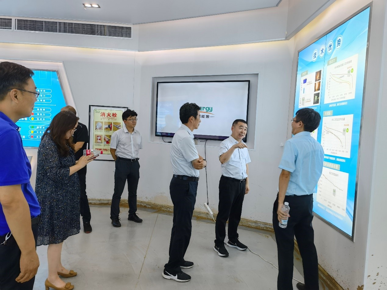 中國(guó)鐵(tiě)塔股份有(yǒu)限公司副總經理(lǐ)劉國(guó)峰一(yī)行(xíng)莅臨克能(néng)指導調研（2021年(nián)7月(yuè)27日(rì)）