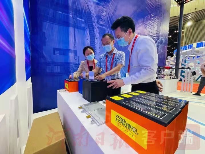 克能(néng)锂電(diàn)作(zuò)為(wèi)安陽市(shì)轉型創新主導企業(yè)代表參加第十二屆中國(guó)中部投資貿易博覽會(huì)（2021年(nián)5月(yuè)21日(rì)）